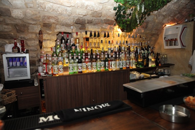 Fertil Pub on Saturday Night